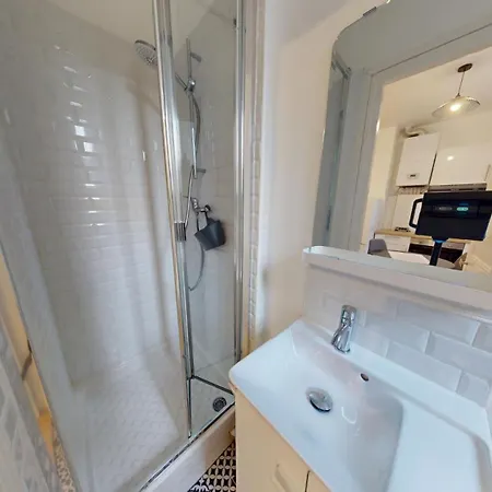 F3- Rue Amiral Courbet Apartment